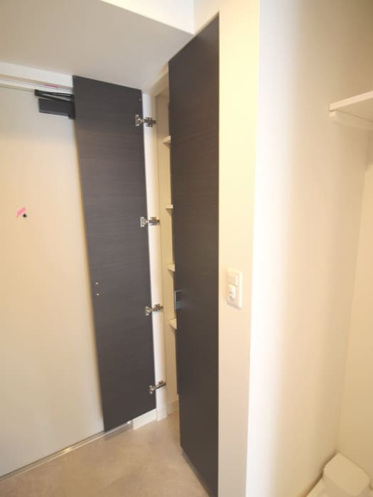 玄関 ｴｽﾃﾑｺｰﾄ新大阪ⅩⅤﾌﾛｳ(1008)