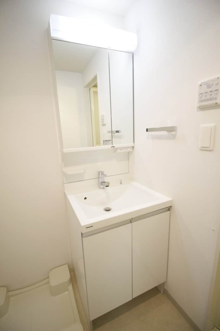 洗面 ﾚｵﾝｺﾝﾌｫｰﾄ難波ﾌﾞﾗﾝ(1203)