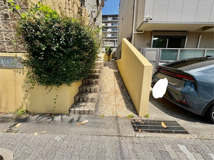 エントランス部分 アロハ舞子