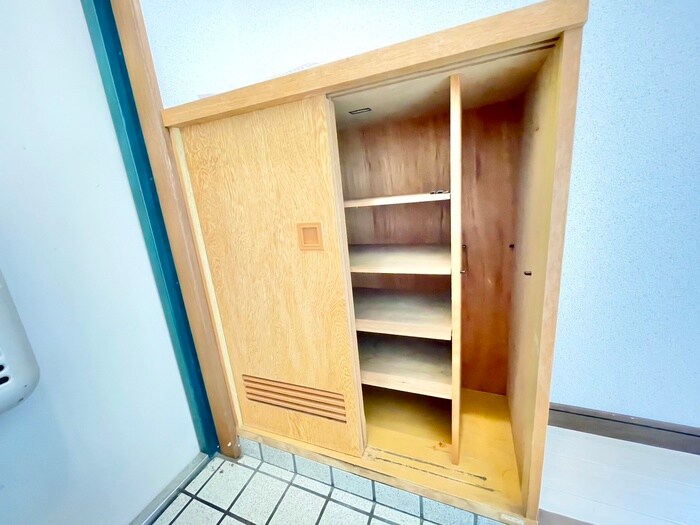 靴箱 ハイツ中西