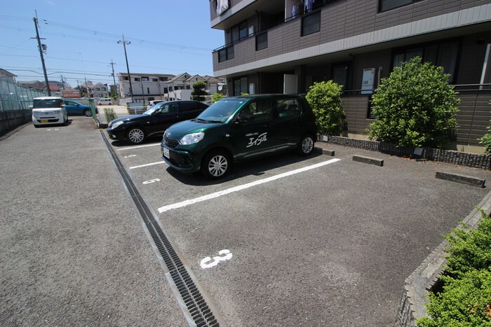 駐車場 ルポザン泉ヶ丘