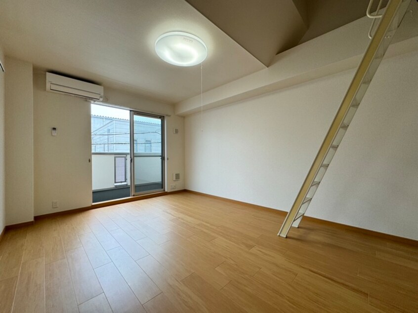 居室 リオ・リヴァ－ジュ