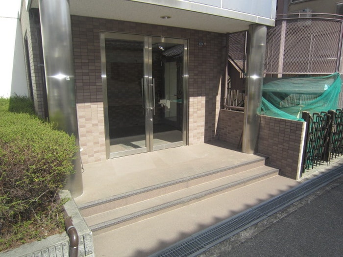 エントランス部分 ハイツこがね