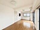 居室 清水マンション　３