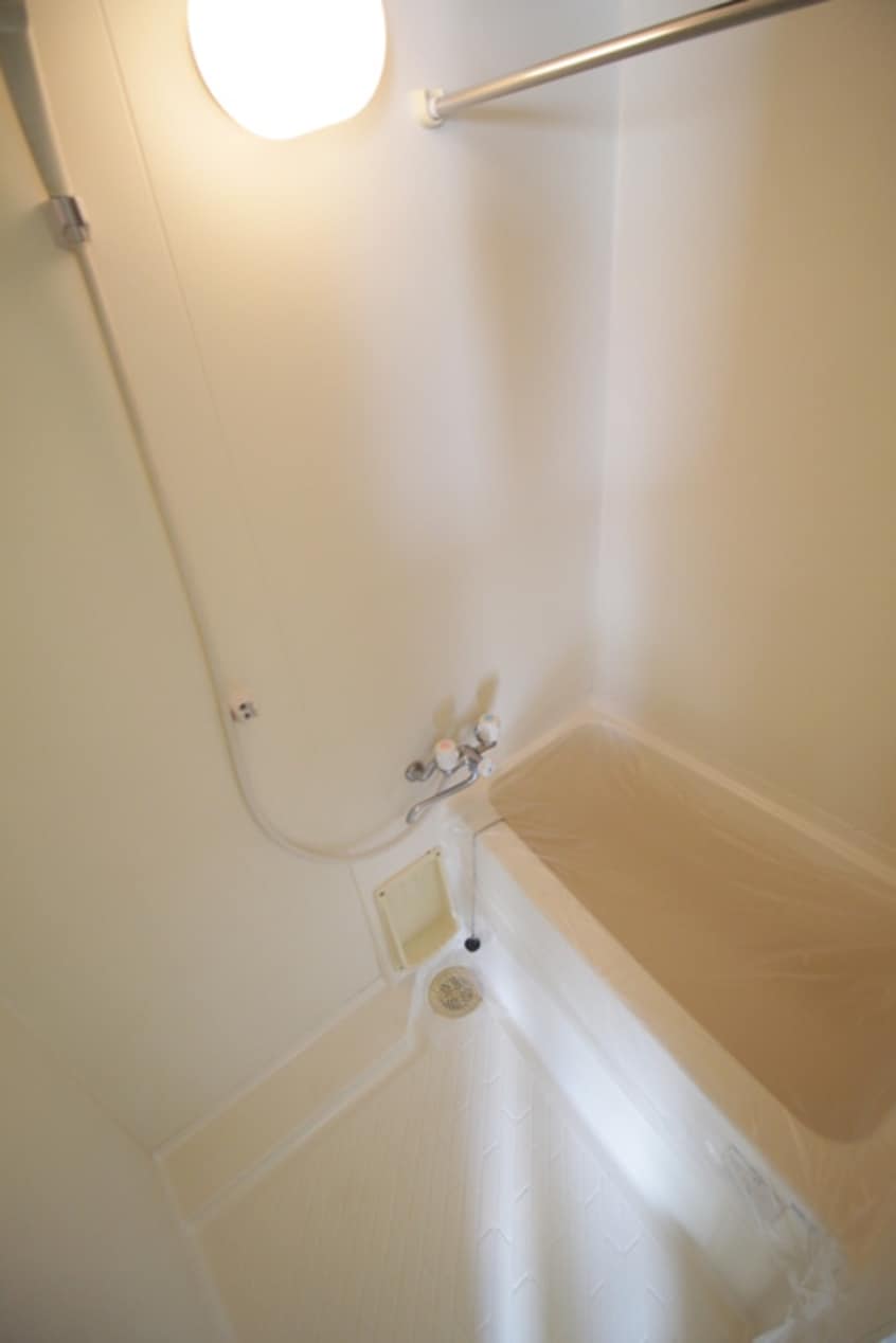 バス／シャワールーム等 エタ－ナルコ－ト