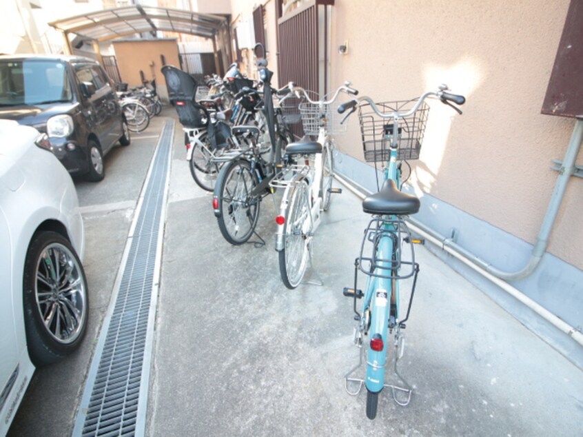駐輪場 甲子園ローズハイツ