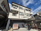 沢良宜東町薩摩マンション２号棟の外観