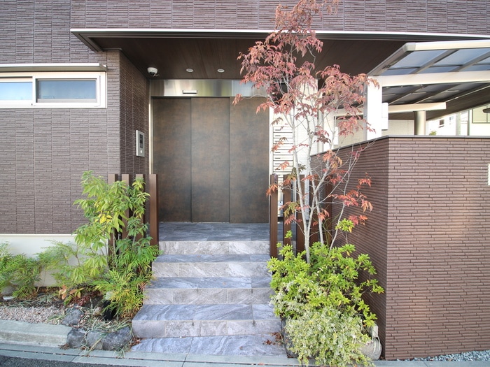 エントランス部分 シャーメゾンファヴール