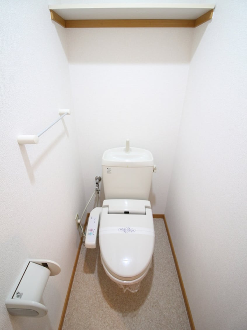 トイレ メルヴェイユ－山本