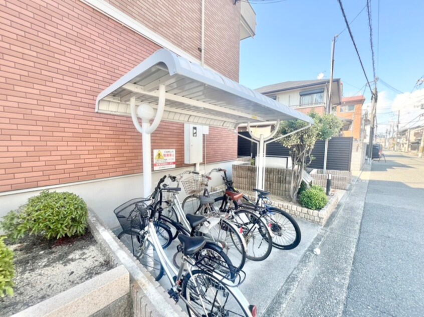 駐輪場 アンジュリナ