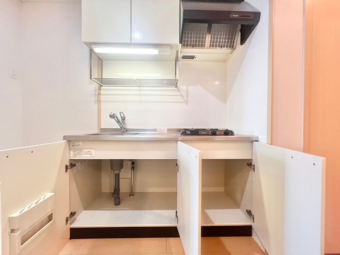 収納 アンジュリナ