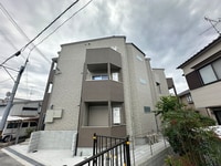 Ｔｒｅ　Ｃｏｕｒｔ　茨木