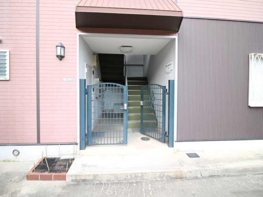 エントランス部分 中川マンションⅡ