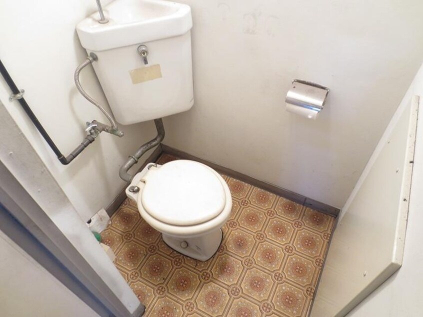 トイレ メゾン茨木(318)