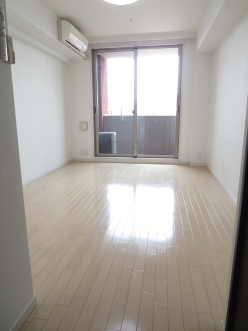 居室 エスティメゾン京橋