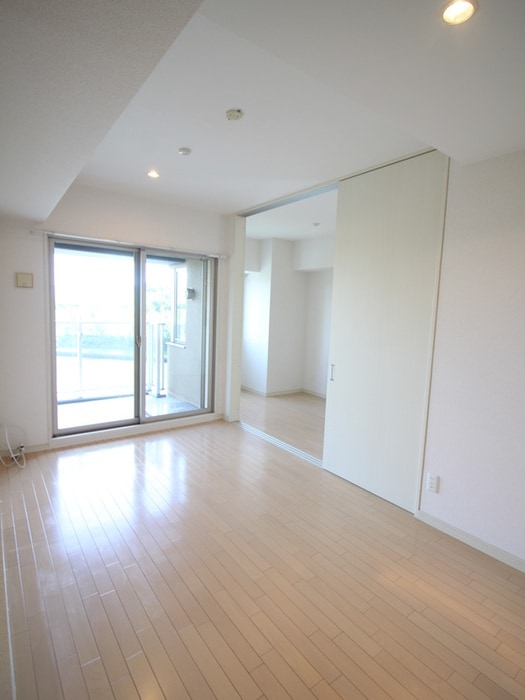 居室 ビバ－チェ片町