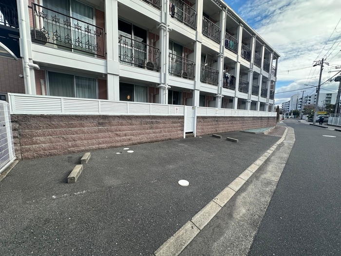 駐車場 ヴィラ・サンク