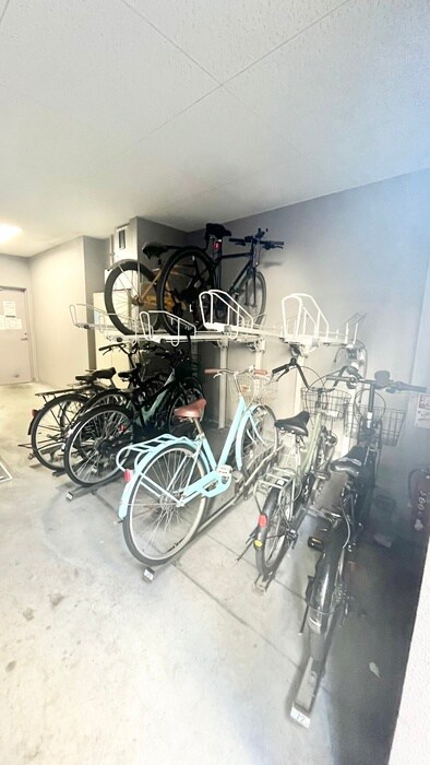 駐輪場 アーデン京町堀ウエスト