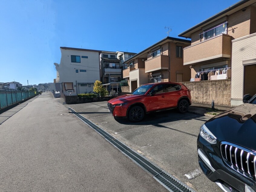駐車場 エルツインＢ棟