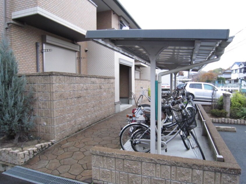 駐輪場 エルツインＢ棟