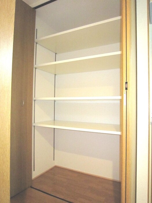 収納 天満リバ－サイドプラザ