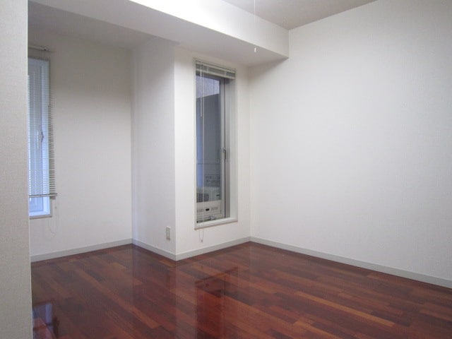 居室 パインフｨールド御池