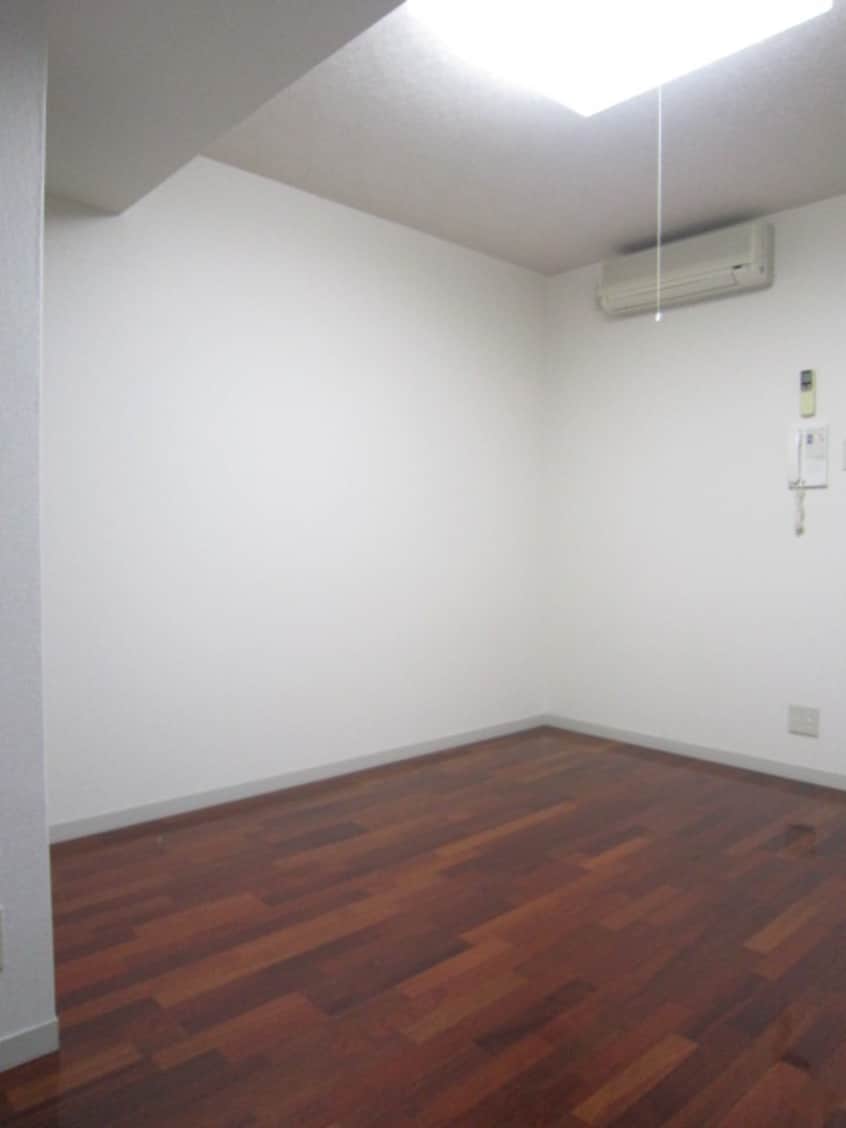 居室 パインフｨールド御池