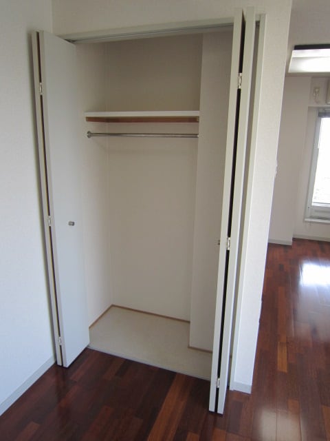 収納 パインフｨールド御池