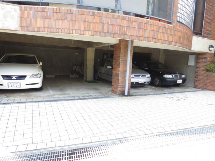 駐車場 Ｇｅｍｉｎｉ夙川