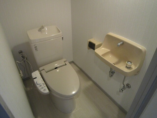トイレ Ｇｅｍｉｎｉ夙川