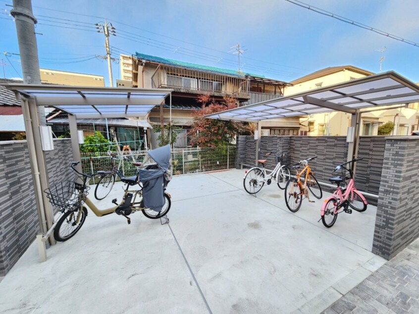 駐輪場 QUBE.２ND