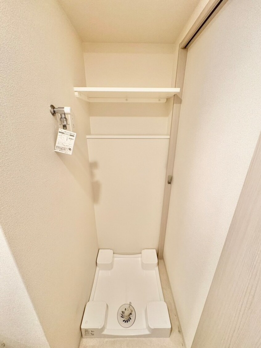 洗濯機置場 ﾌﾟﾚｻﾝｽ立売堀ﾍﾞﾙｳﾞｨﾙ(1203)