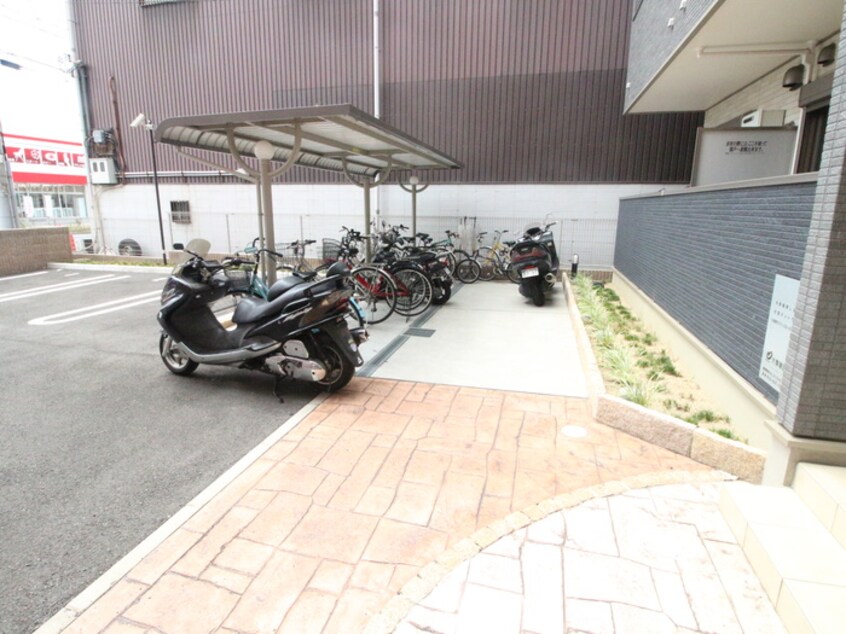 駐輪場 エスタリオコート