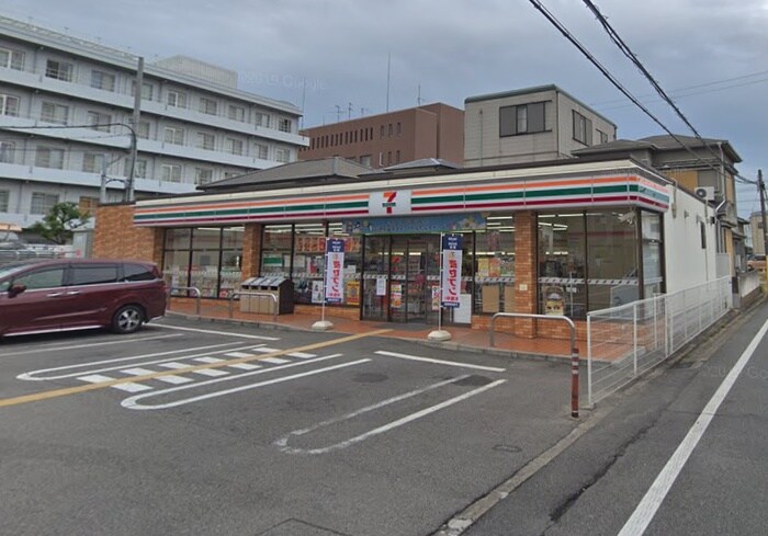 セブンイレブン(コンビニ)まで87m レグルス新明