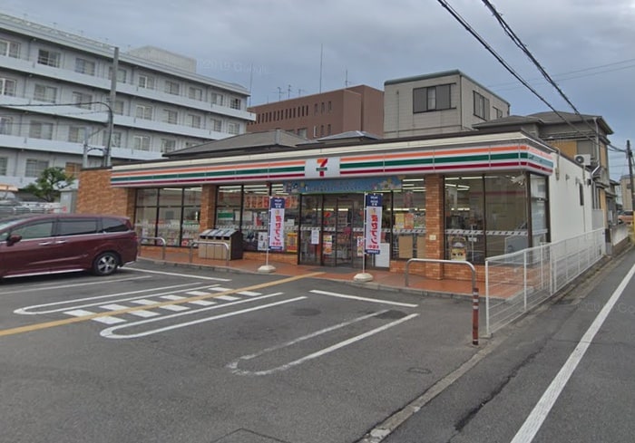 セブンイレブン(コンビニ)まで87m レグルス新明
