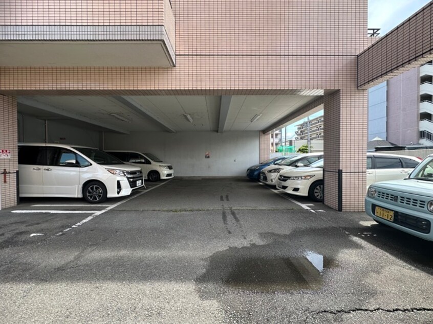 駐車場 ミュ－ズコ－ト