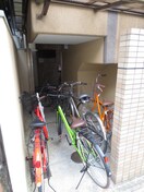 駐輪場 ハル・シティ－