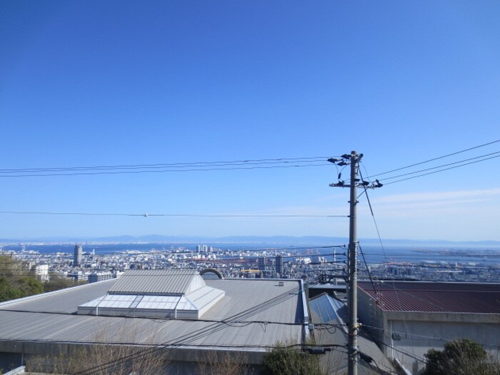 室内からの展望 六甲ハイツ