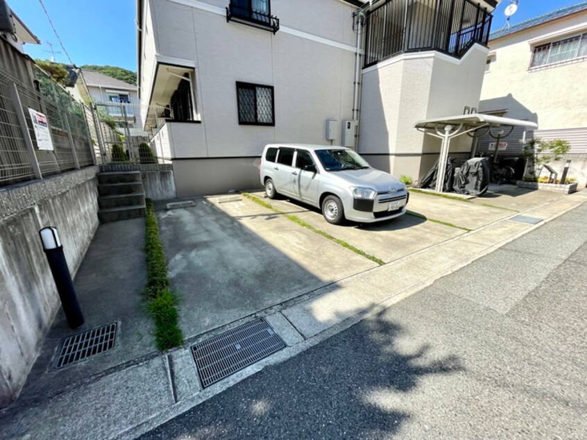 駐車場 エイト岡本