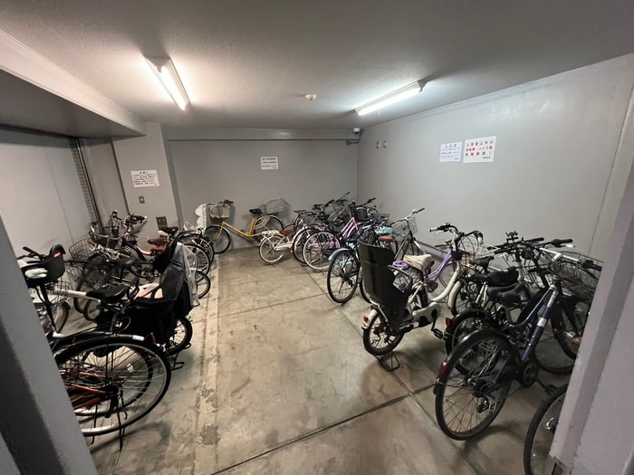 駐輪場 ２１北堀江