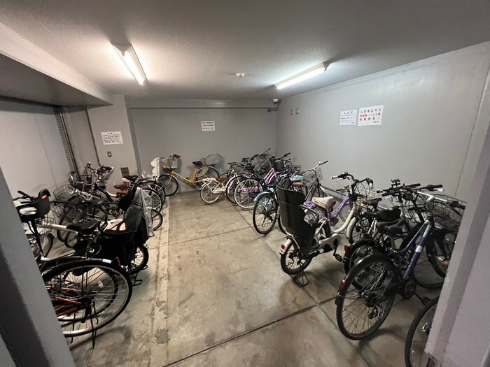 駐輪場 ２１北堀江