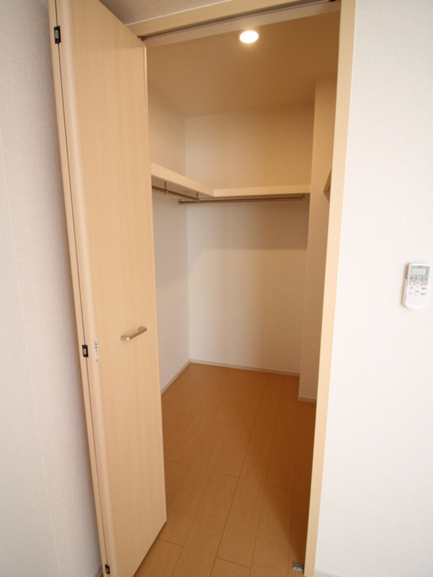 収納 メゾン　ルミエール