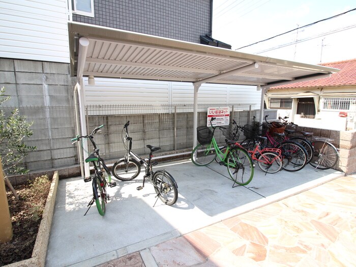 駐輪場 メゾン　ルミエール