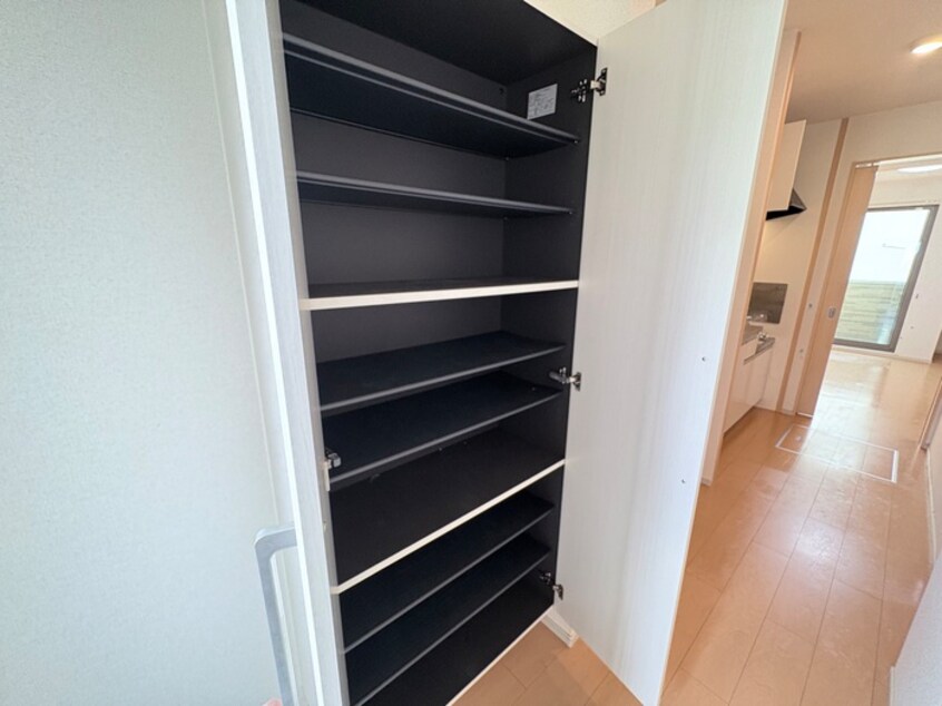 靴箱 メゾン　ルミエール