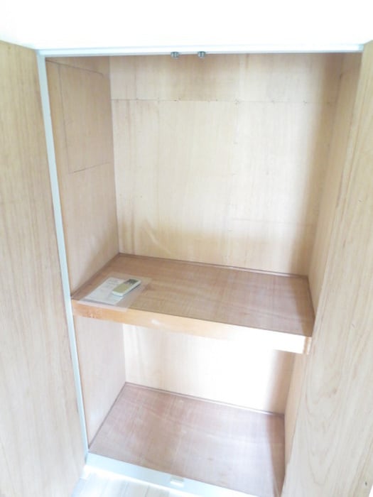 収納 エルベコ－ト関目