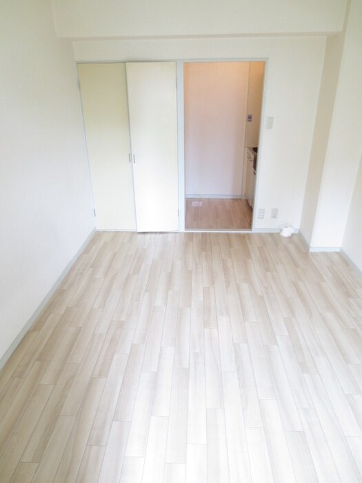 居室 エルベコ－ト関目