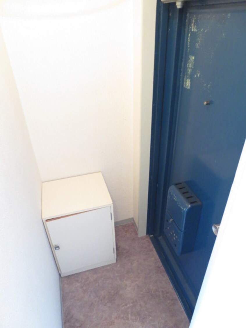 玄関 エルベコ－ト関目