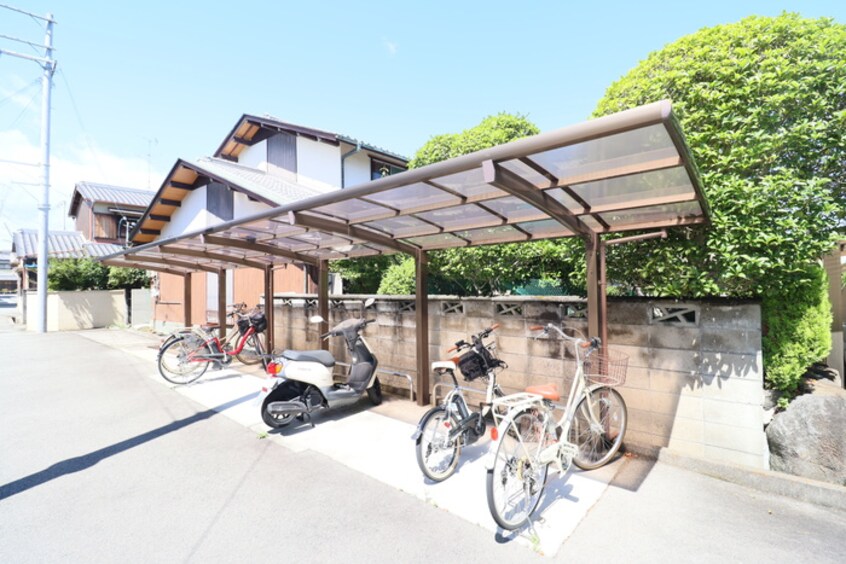 駐輪場 ブルーム　ネオ