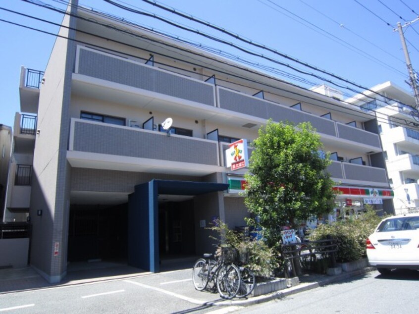 外観写真 ＬＡＰＵＴＡ２１