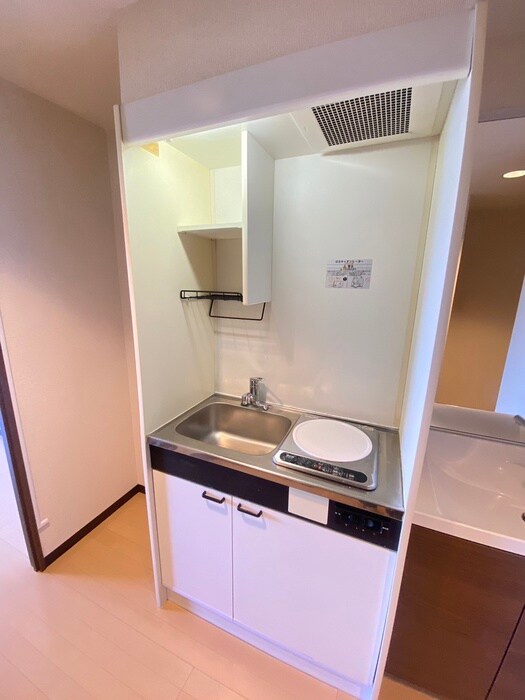 キッチン ＬＡＰＵＴＡ２１